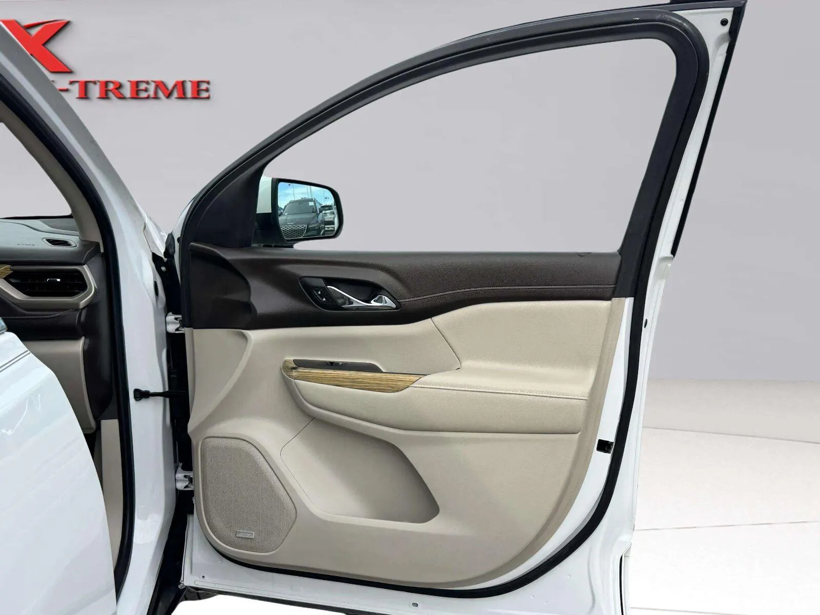 GMC Acadia photo 42