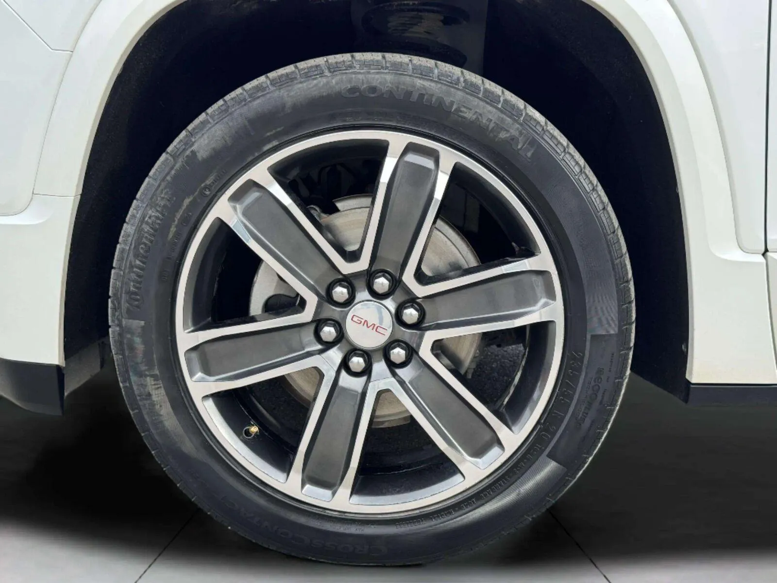 GMC Acadia photo 49