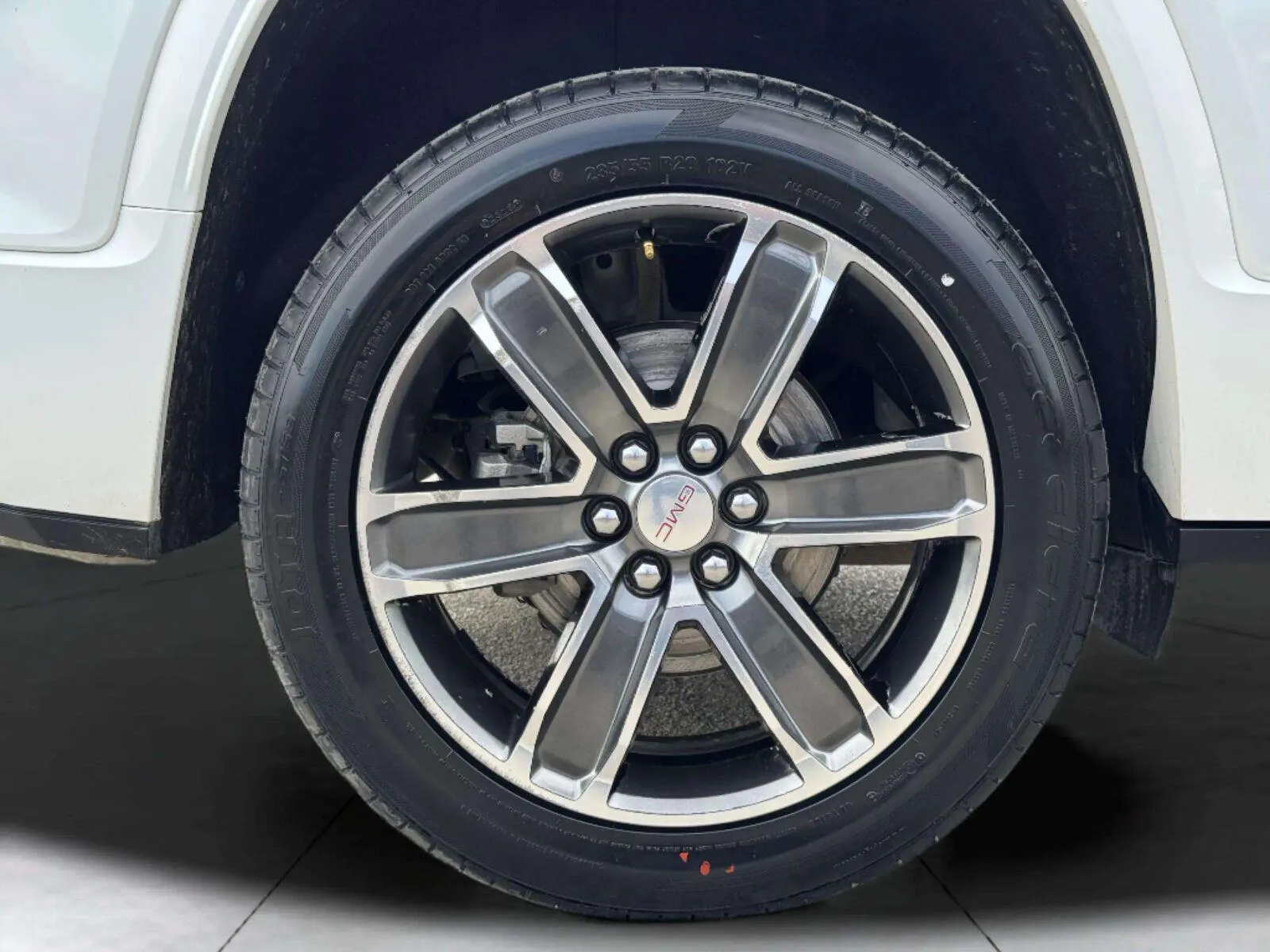 GMC Acadia photo 51