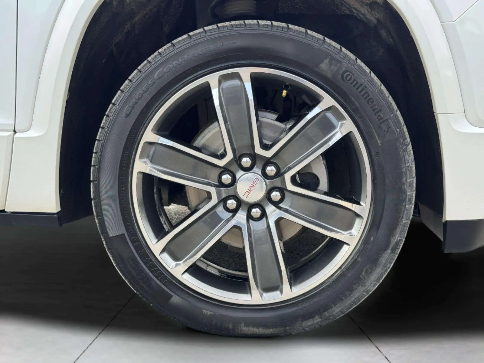 GMC Acadia photo 52
