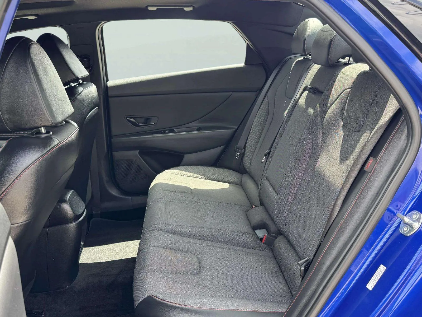 Hyundai Elantra photo 29