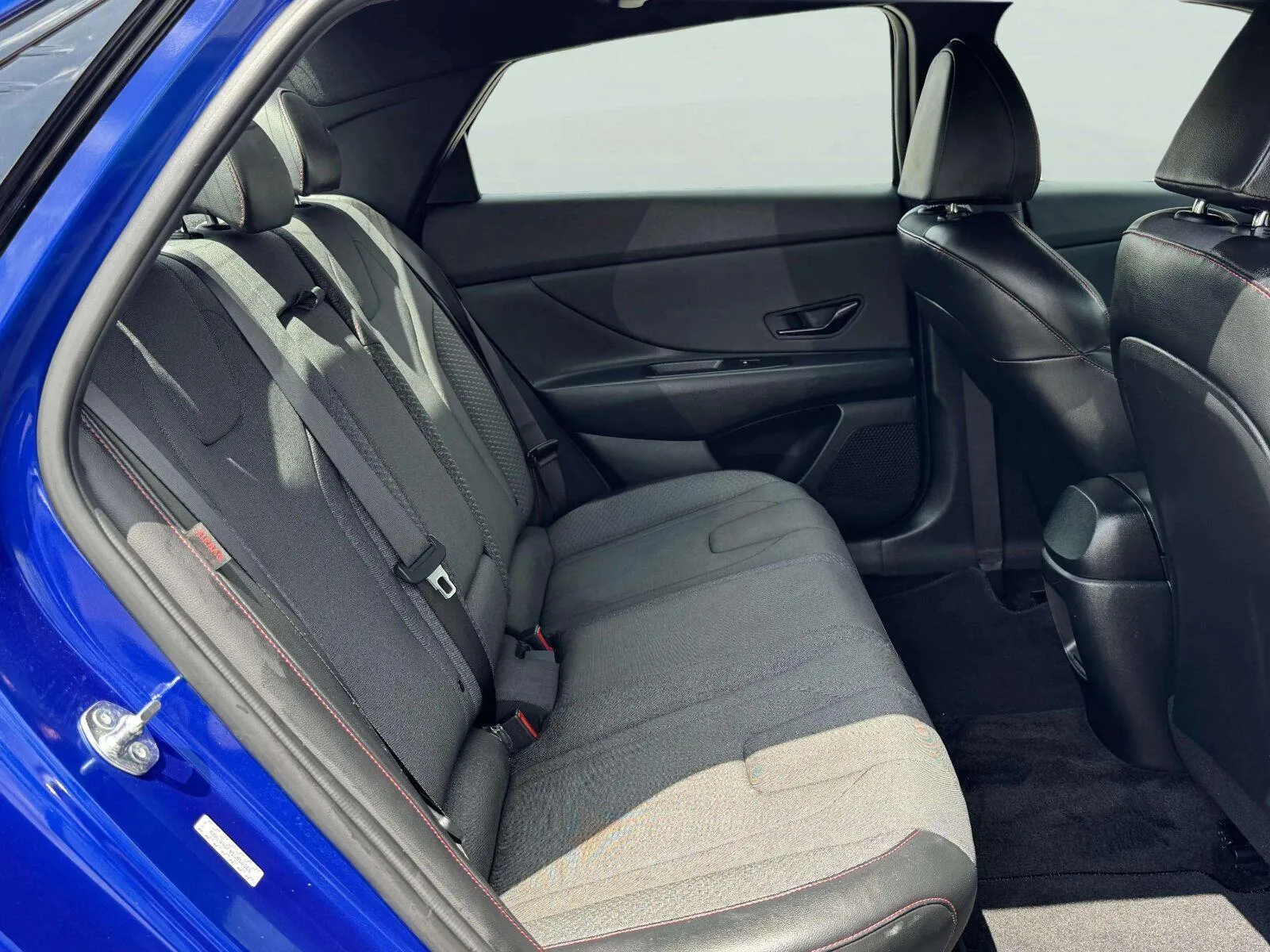 Hyundai Elantra photo 33