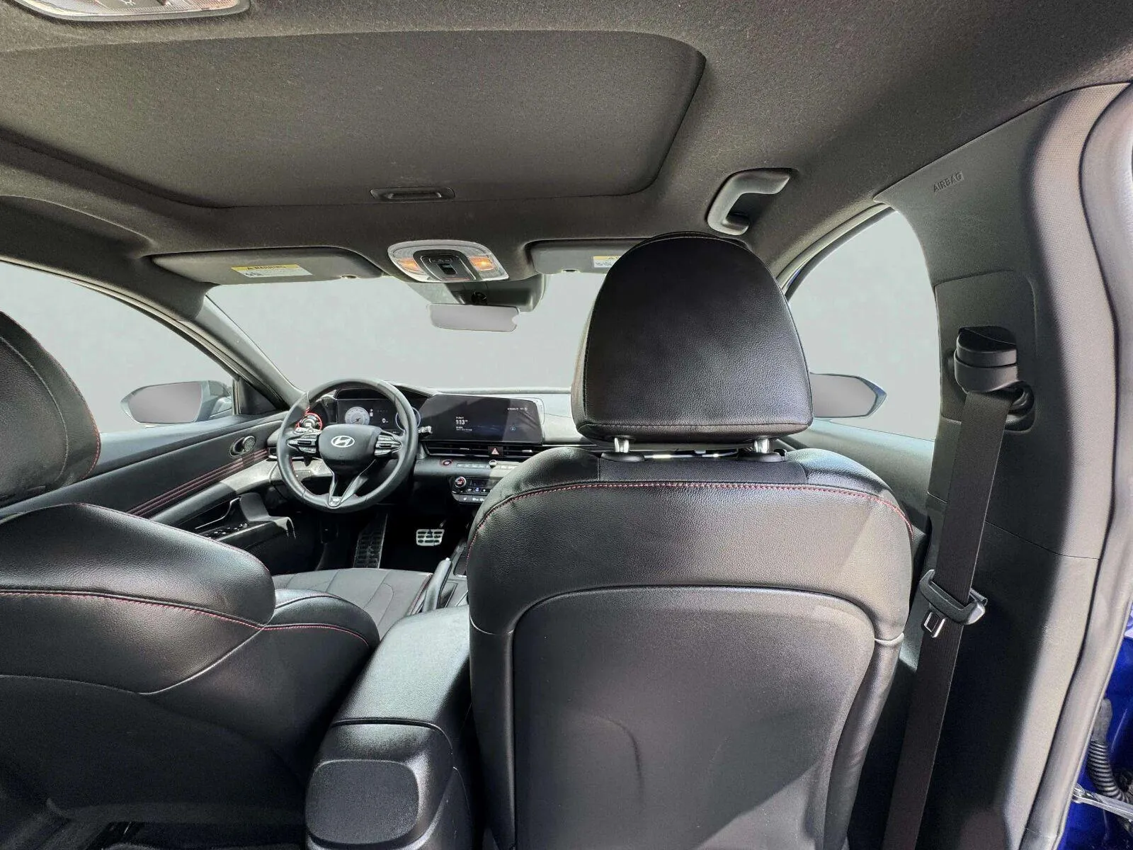Hyundai Elantra photo 37