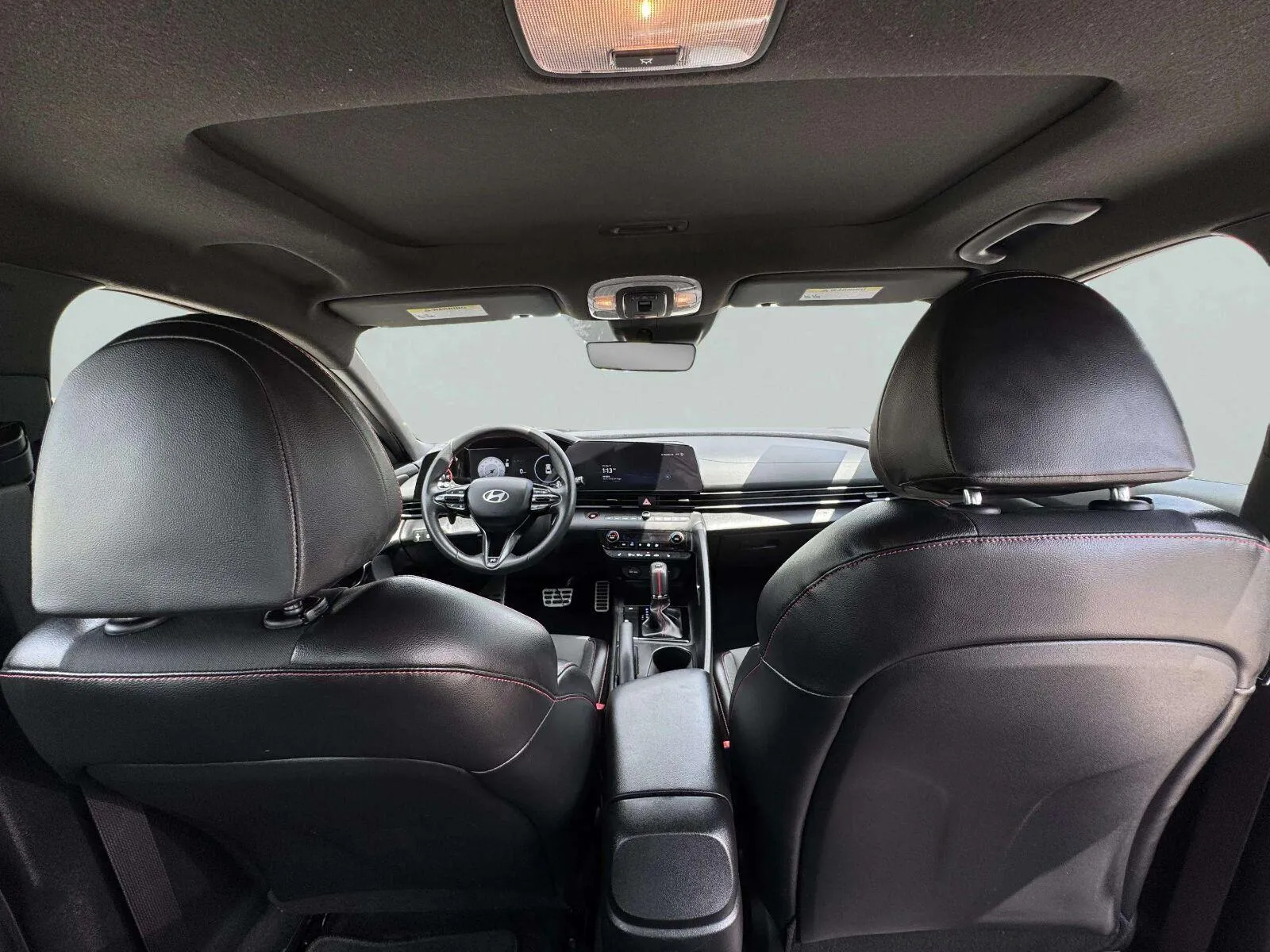Hyundai Elantra photo 38
