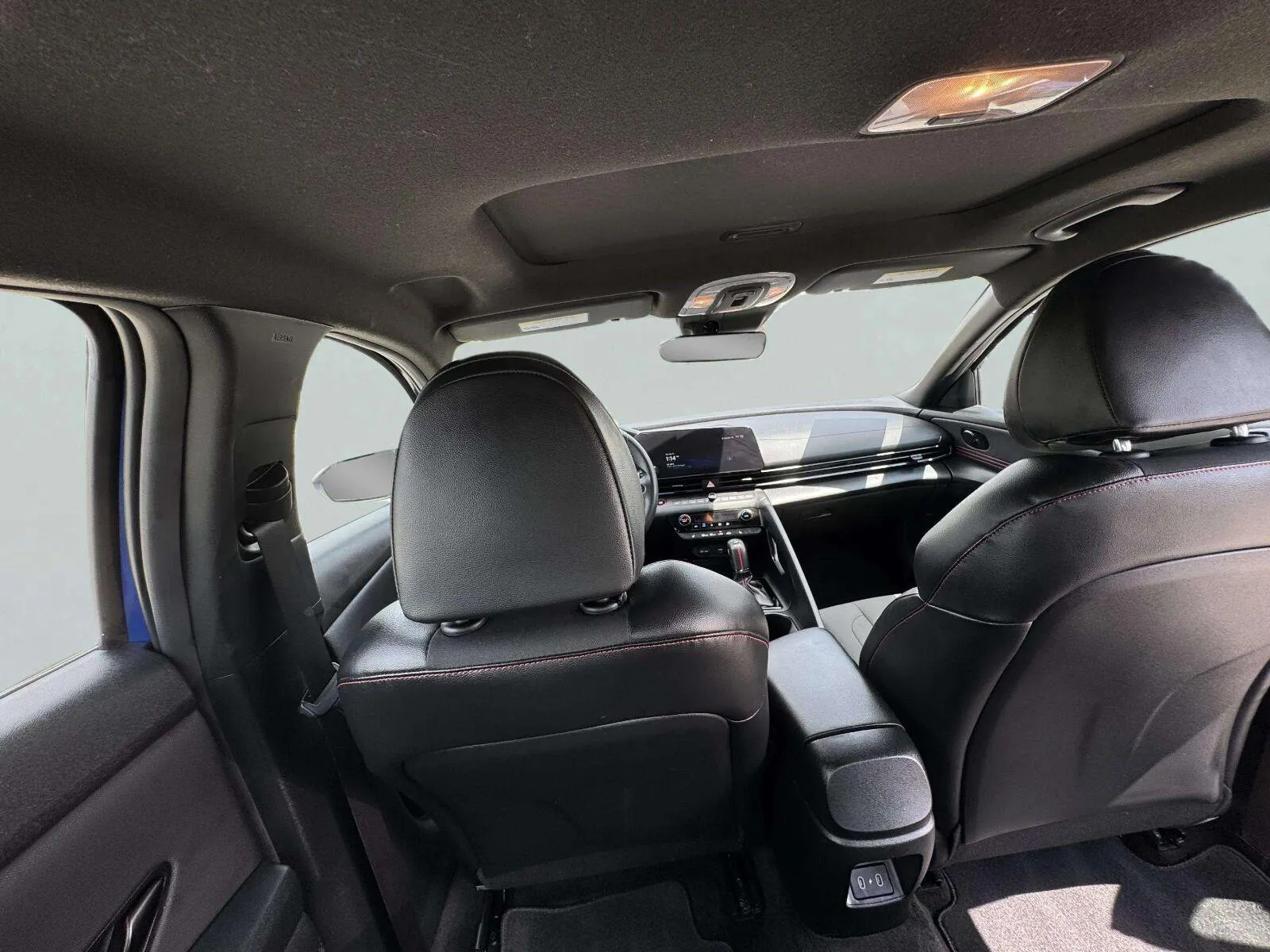 Hyundai Elantra photo 39