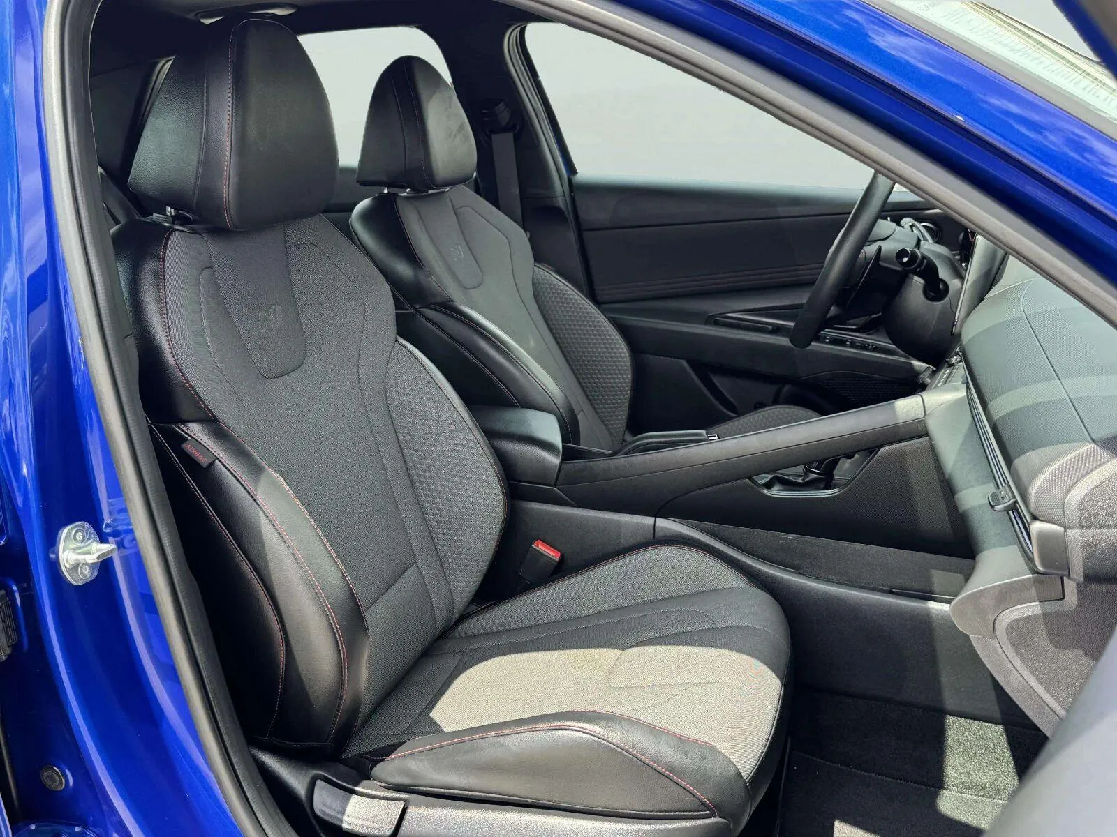 Hyundai Elantra photo 43