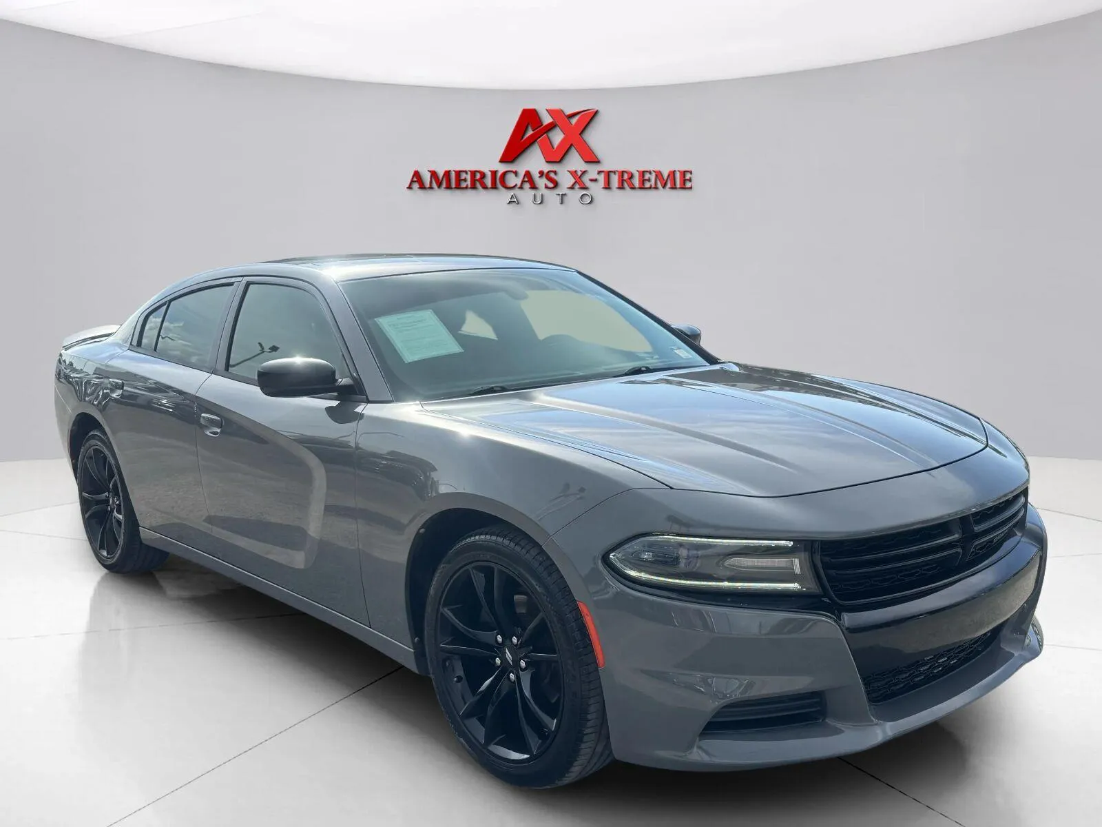 Dodge Charger photo 8