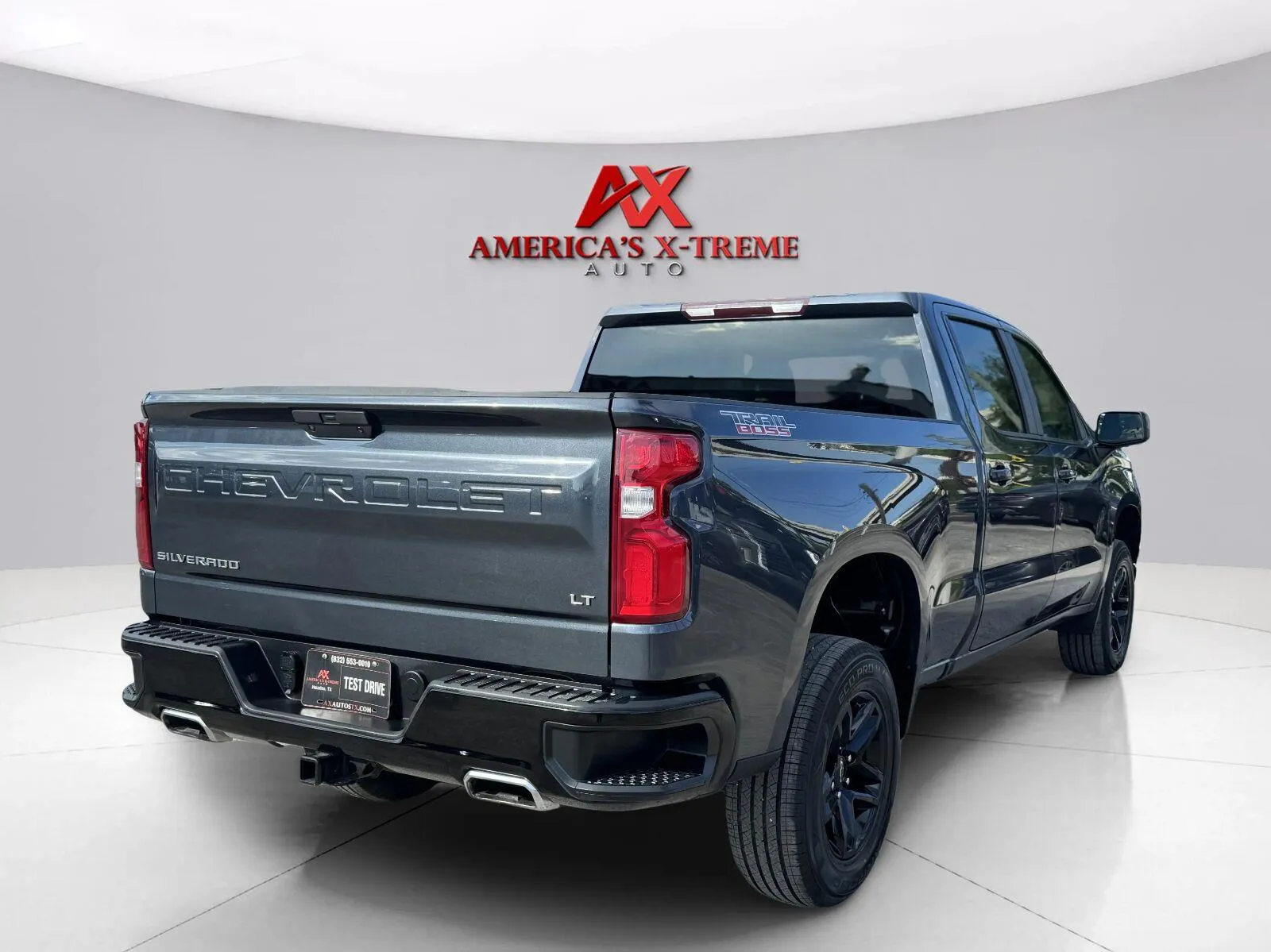 Chevrolet Silverado photo 6