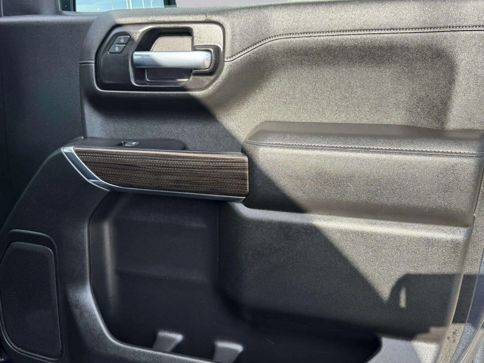 Chevrolet Silverado photo 41