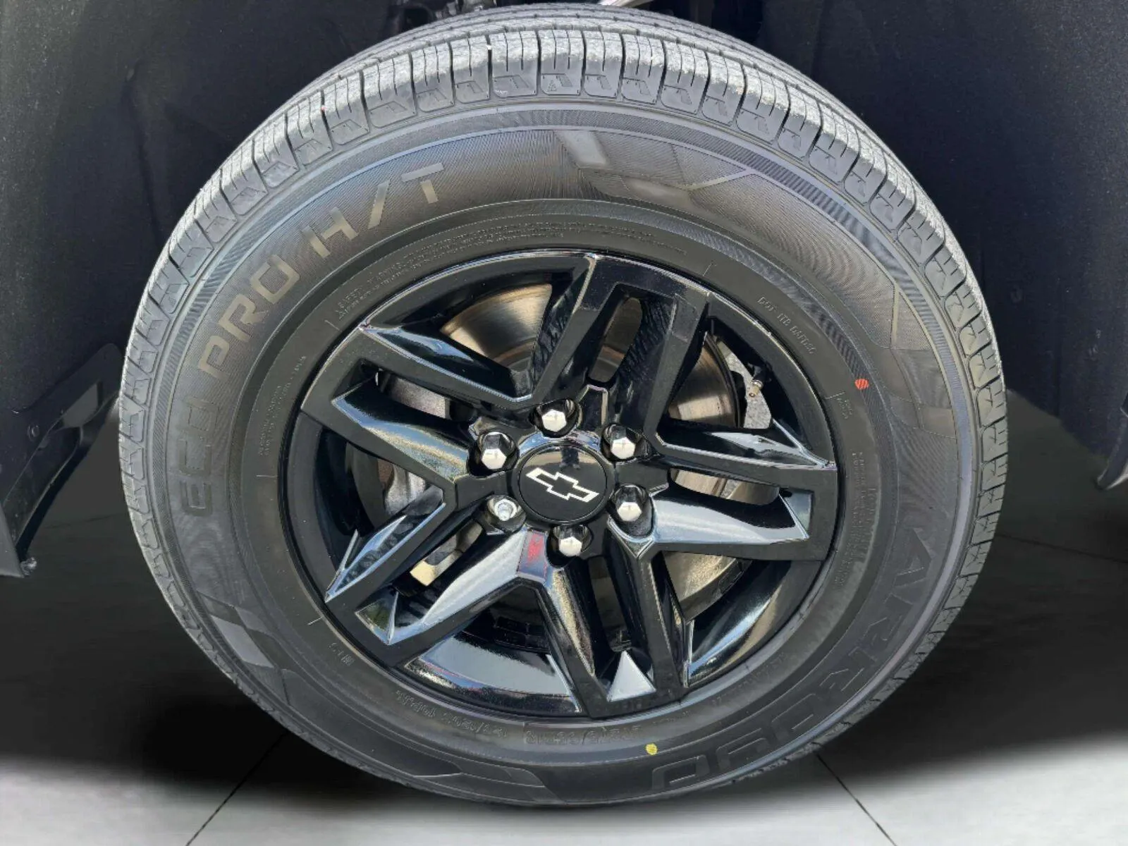 Chevrolet Silverado photo 47
