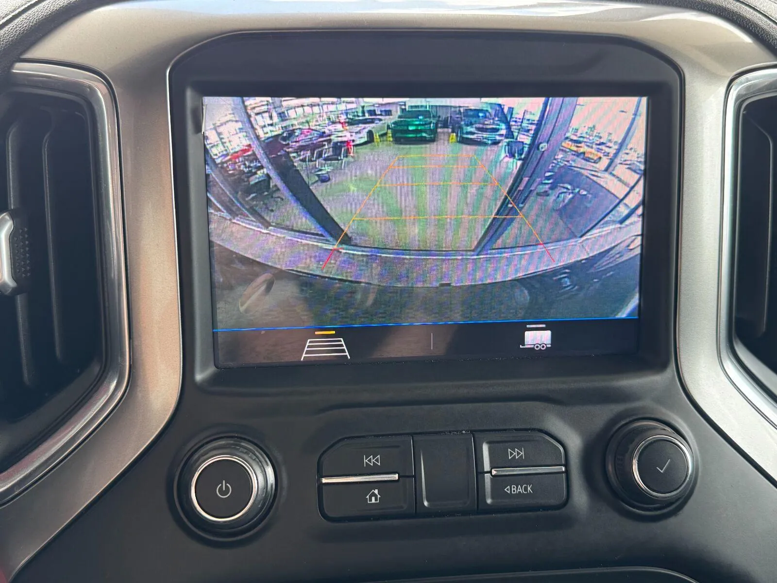 Chevrolet Silverado photo 28