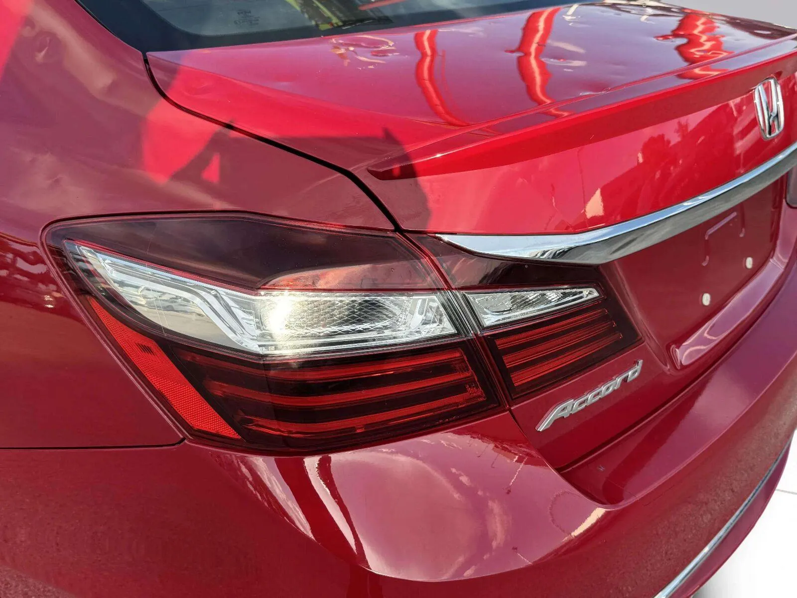 Honda Accord photo 14
