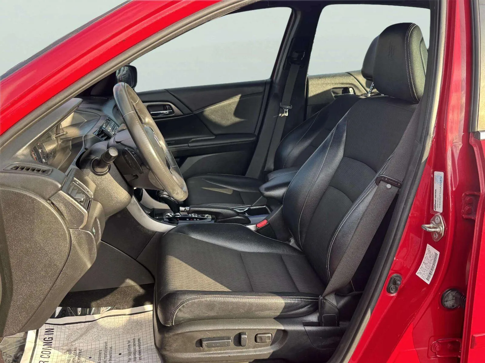 Honda Accord photo 16