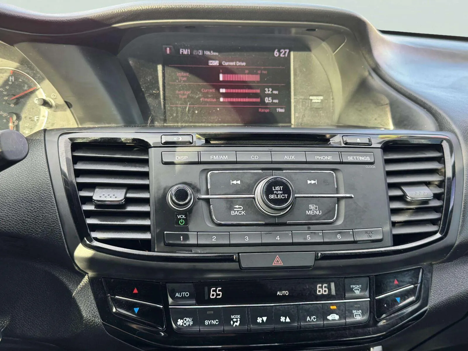 Honda Accord photo 27