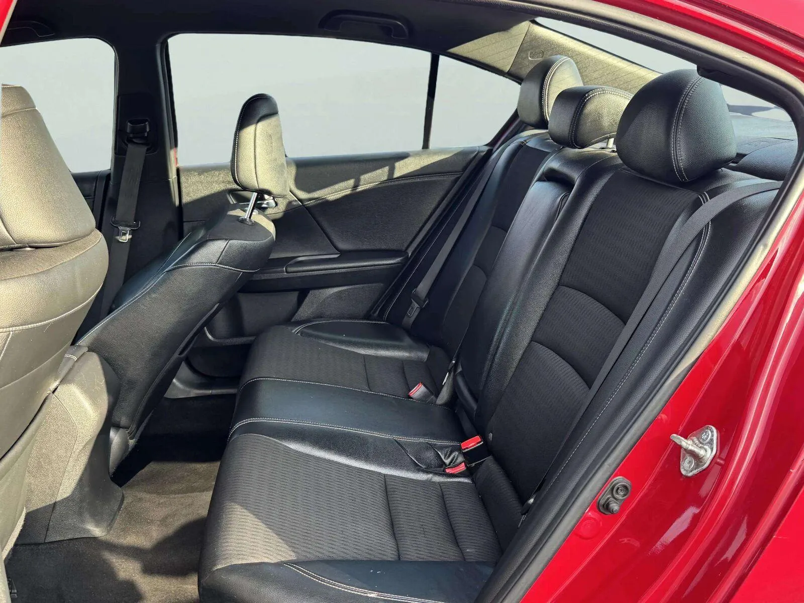 Honda Accord photo 29