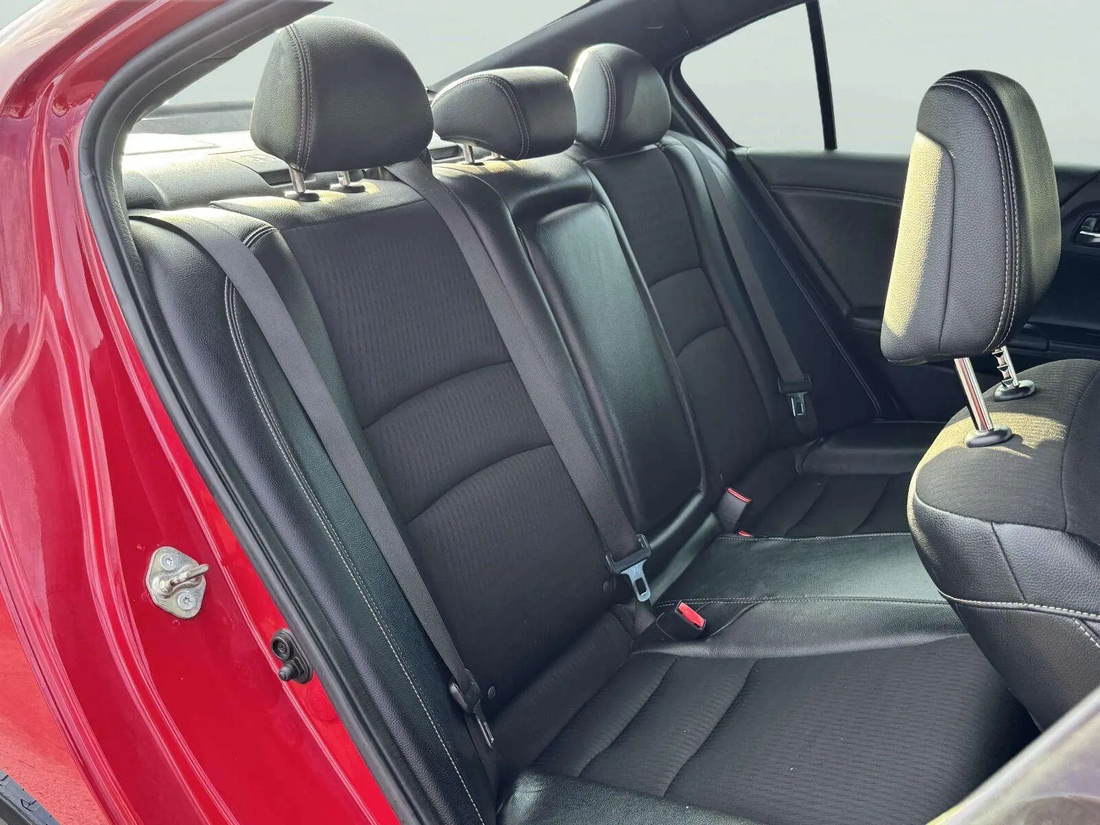 Honda Accord photo 36