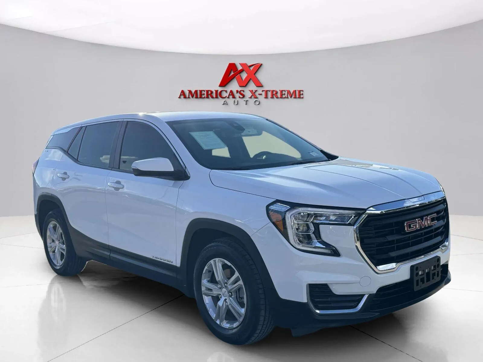 GMC Terrain photo 8