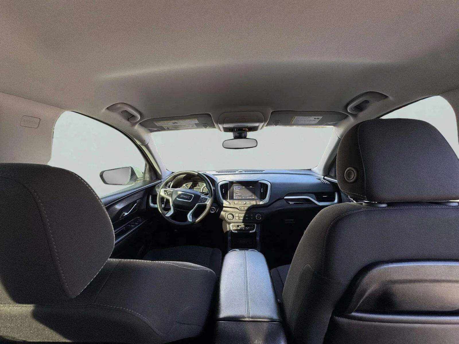 GMC Terrain photo 36