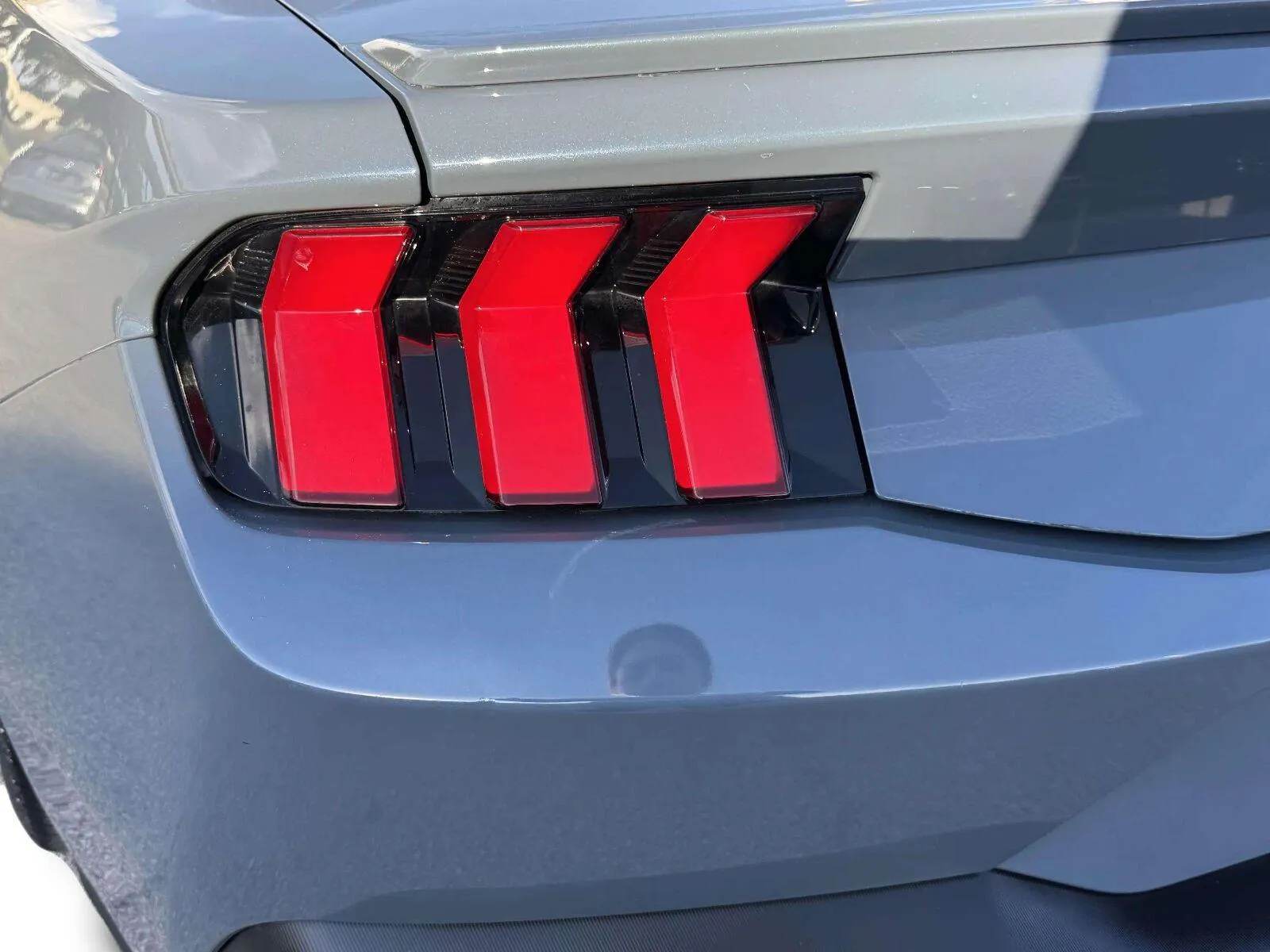 Ford Mustang photo 14