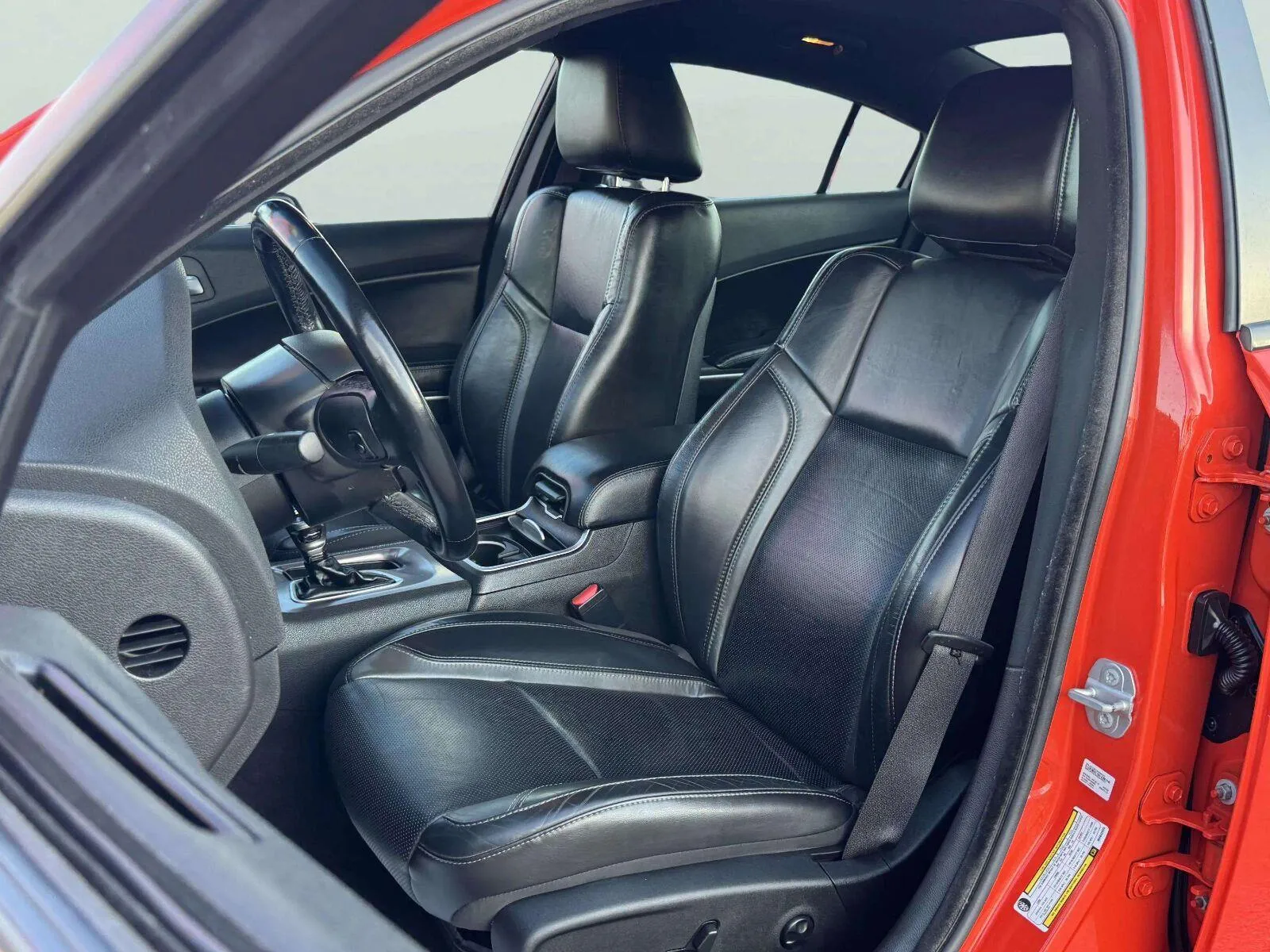 Dodge Charger photo 19