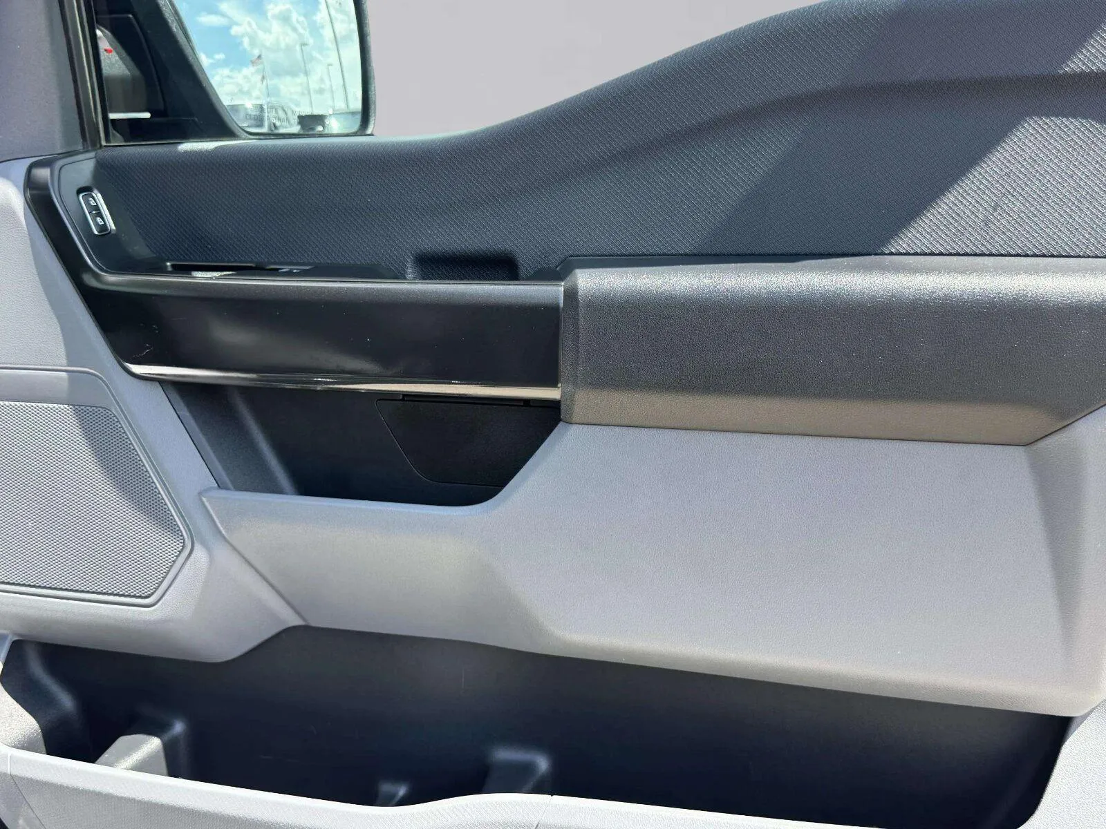 Ford F-150 photo 32