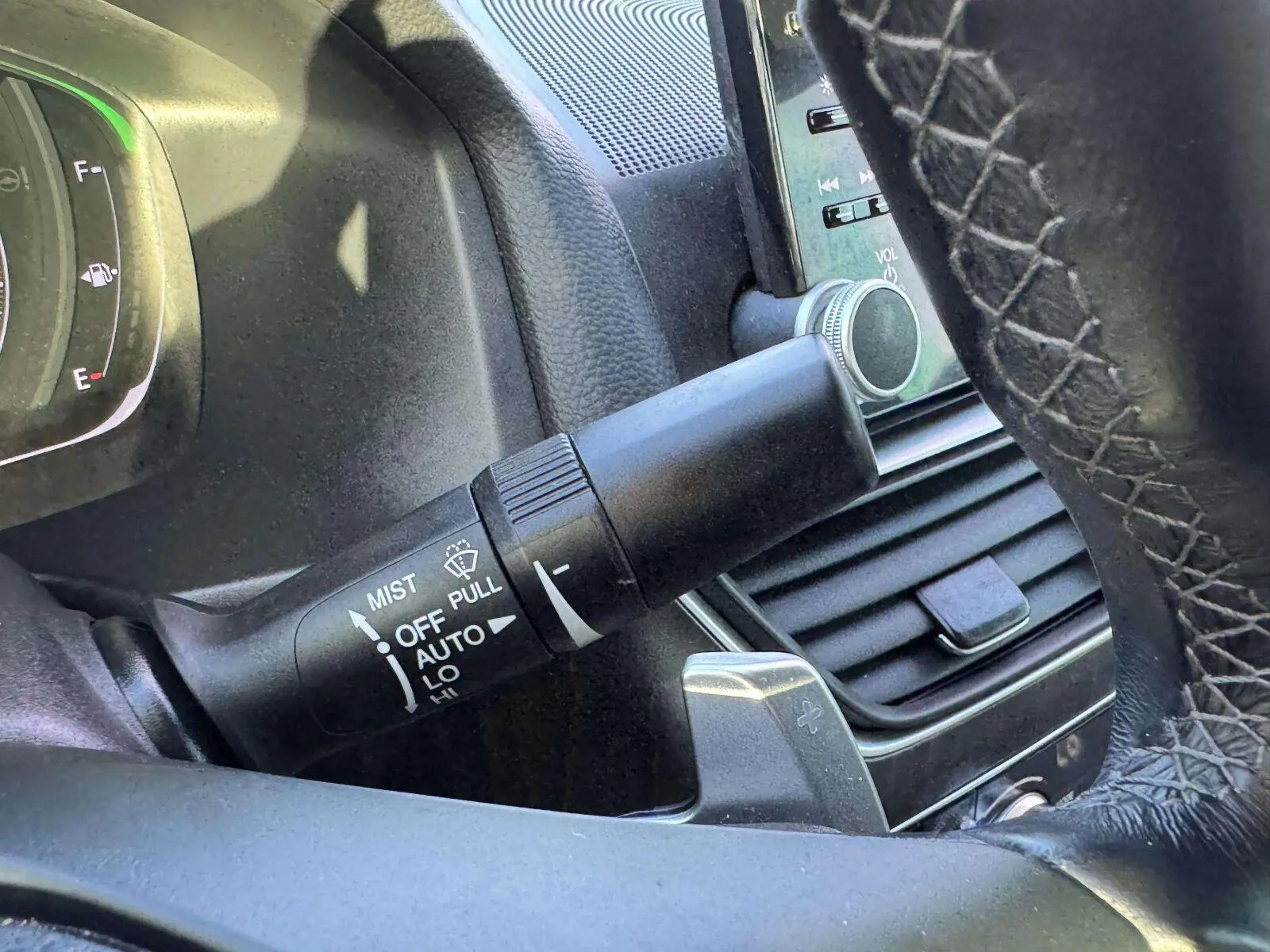 Honda Accord photo 11