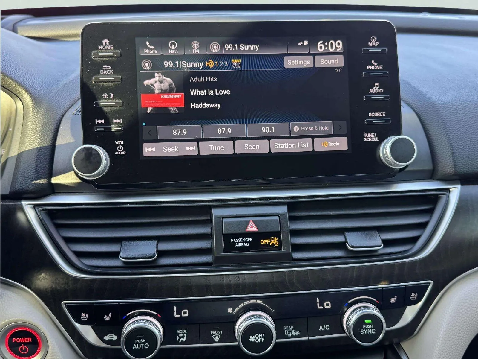 Honda Accord photo 16
