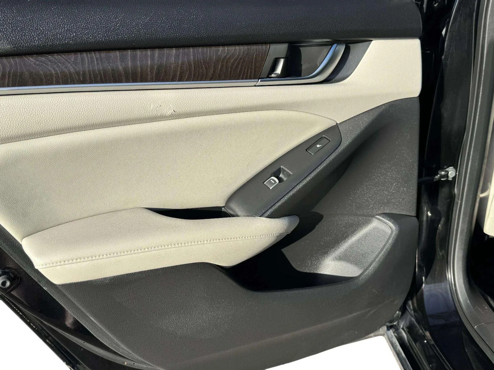 Honda Accord photo 20