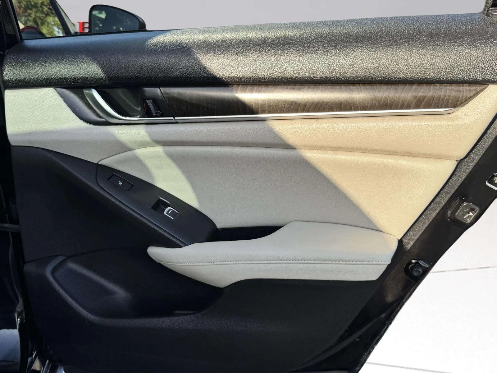 Honda Accord photo 24