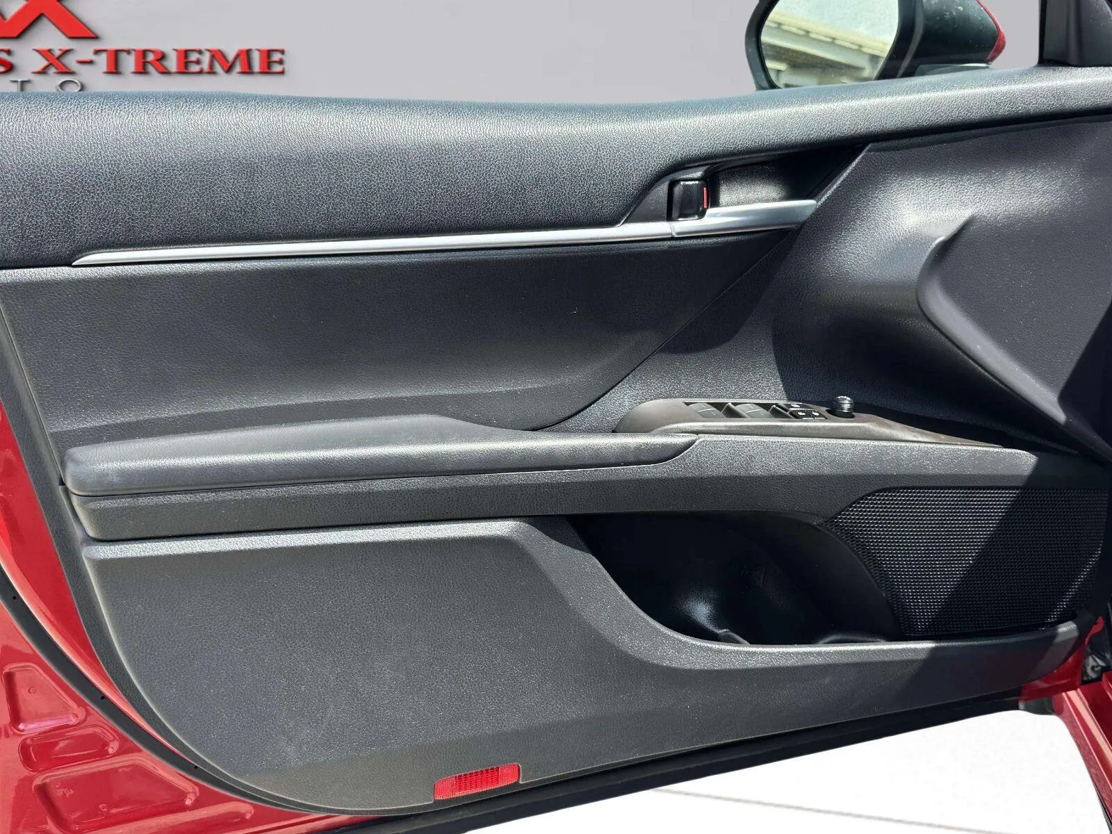 Toyota Camry photo 12