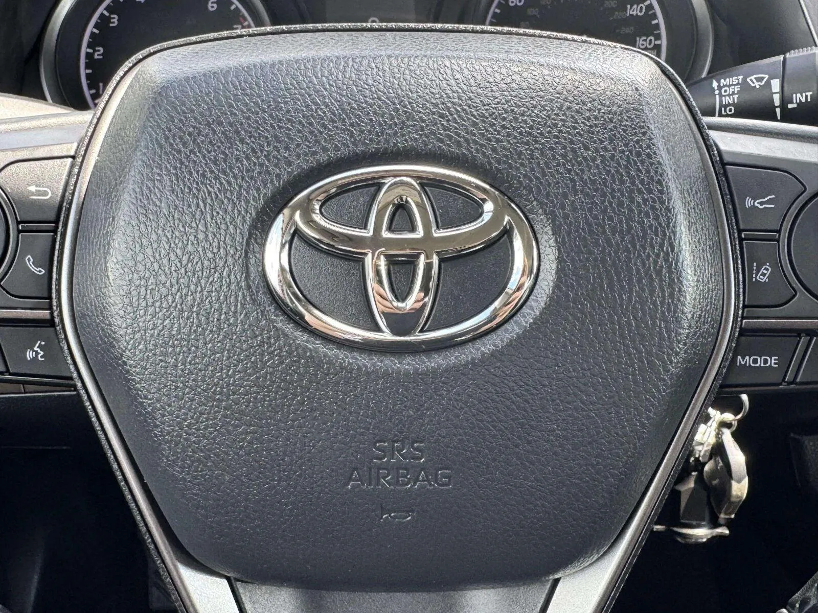 Toyota Camry photo 18