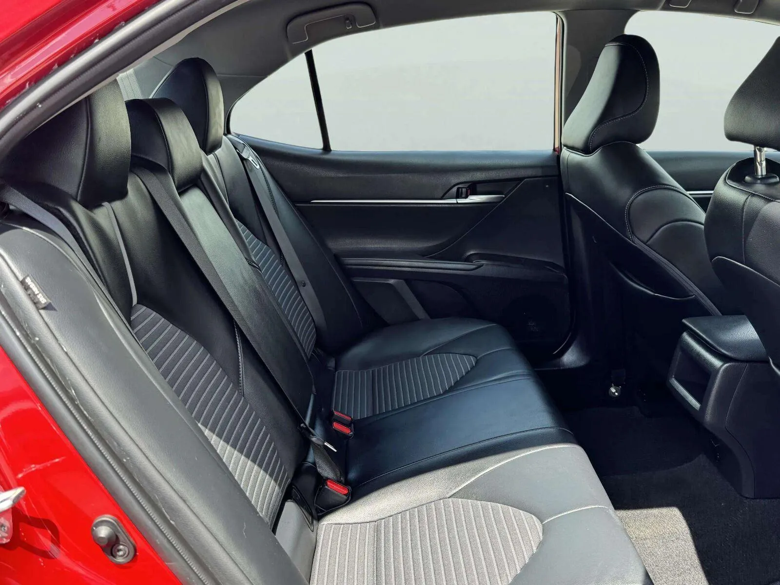 Toyota Camry photo 27