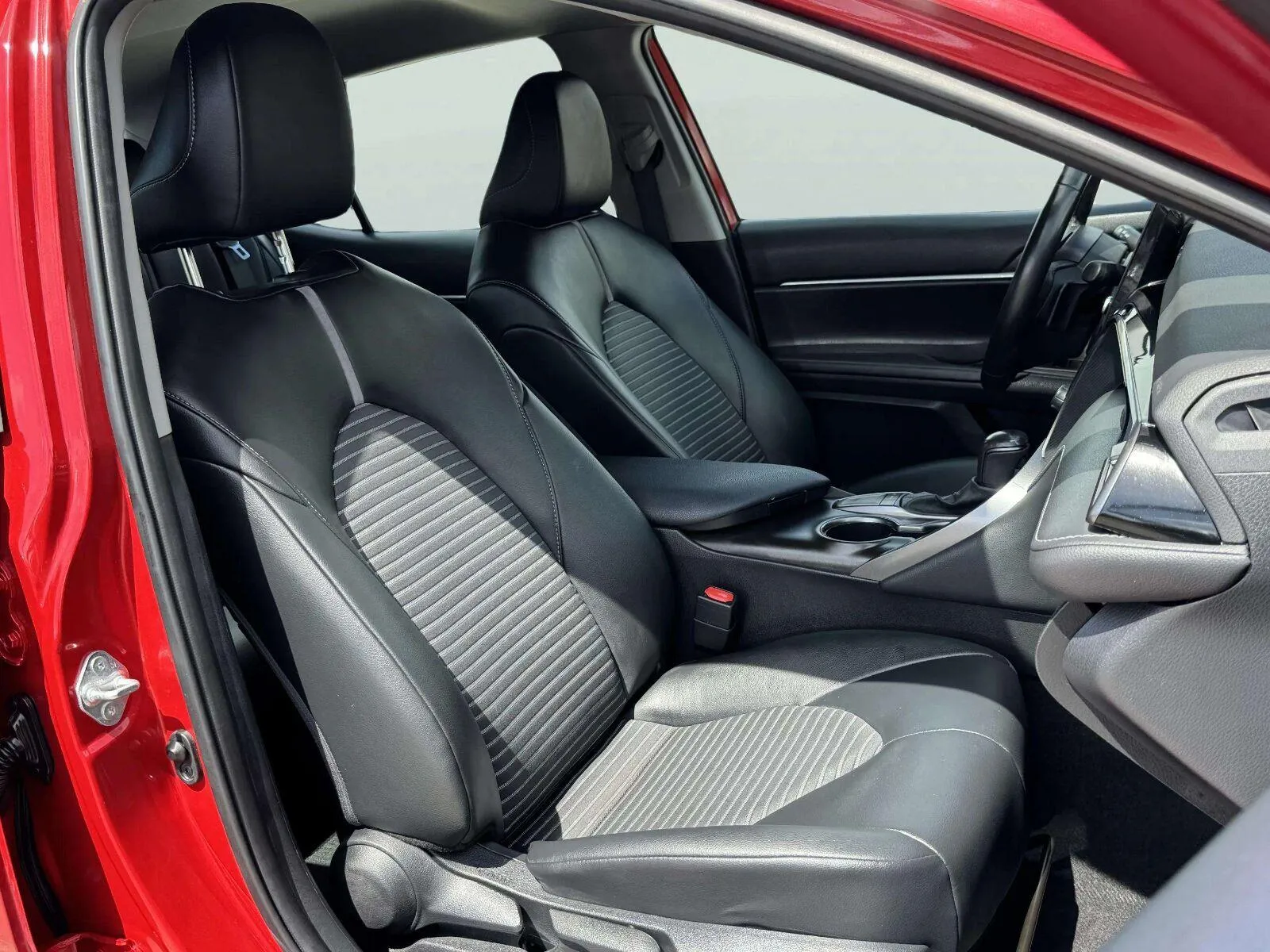 Toyota Camry photo 37