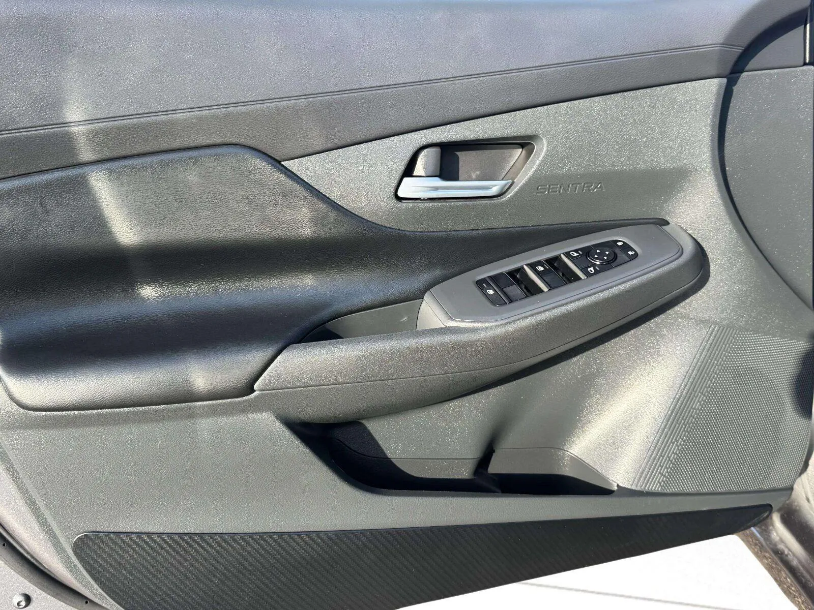 Nissan Sentra photo 11