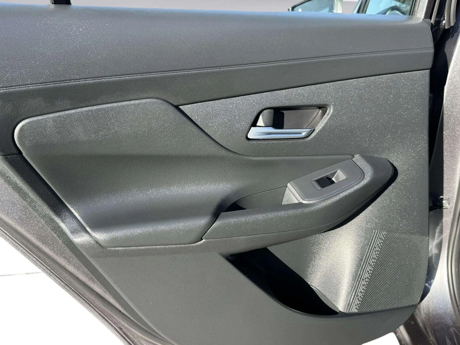 Nissan Sentra photo 24