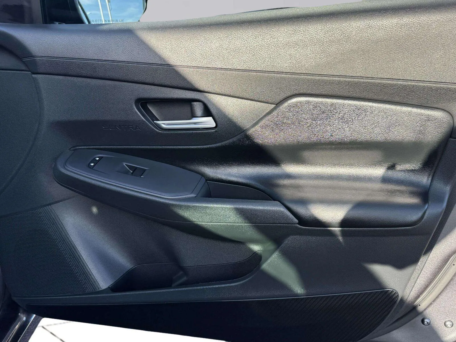 Nissan Sentra photo 35