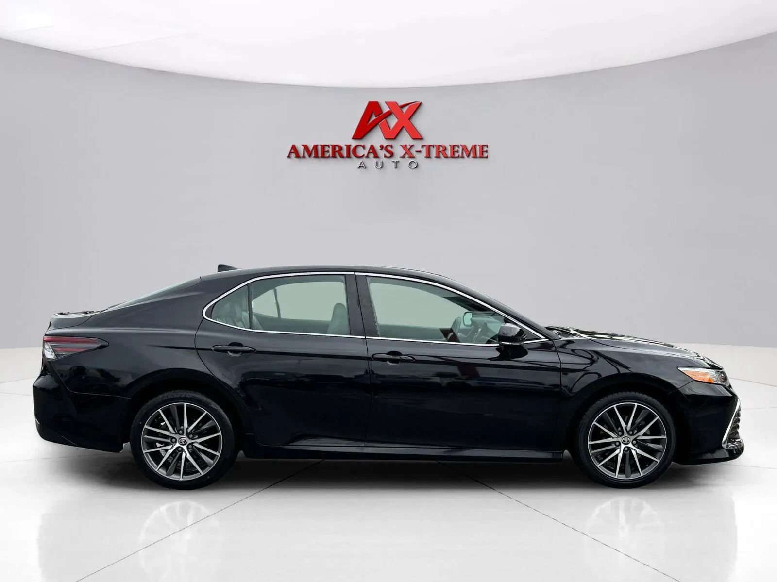 Toyota Camry photo 7