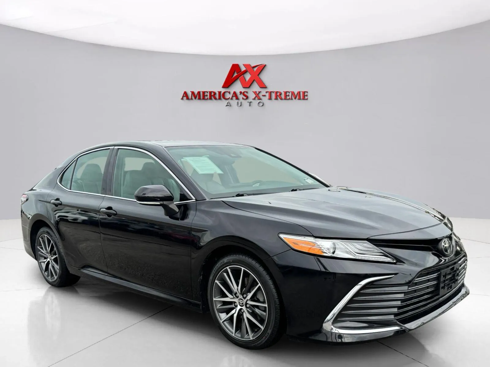 Toyota Camry photo 8