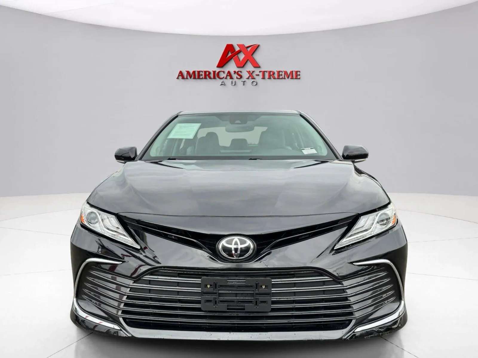 Toyota Camry photo 9