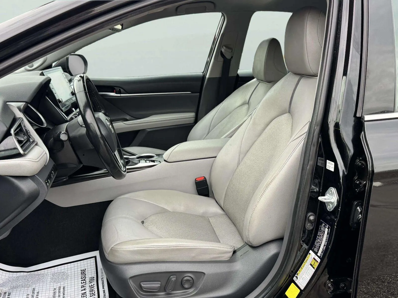 Toyota Camry photo 16