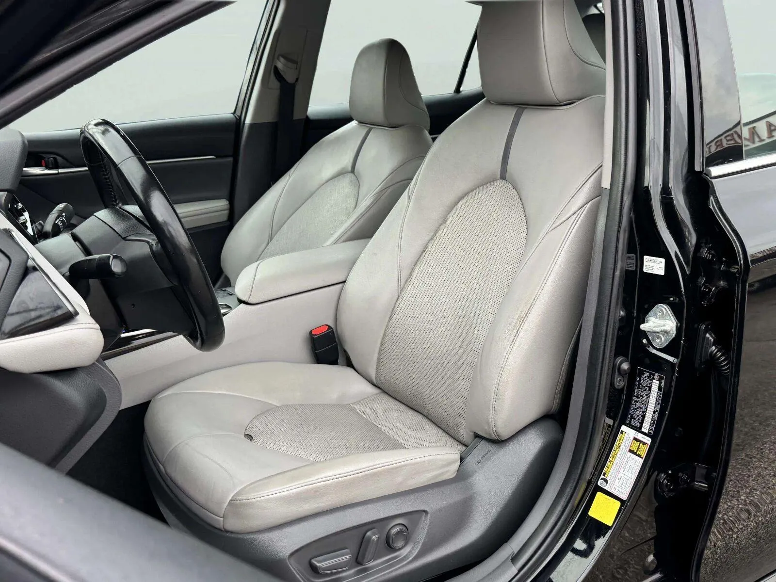 Toyota Camry photo 19