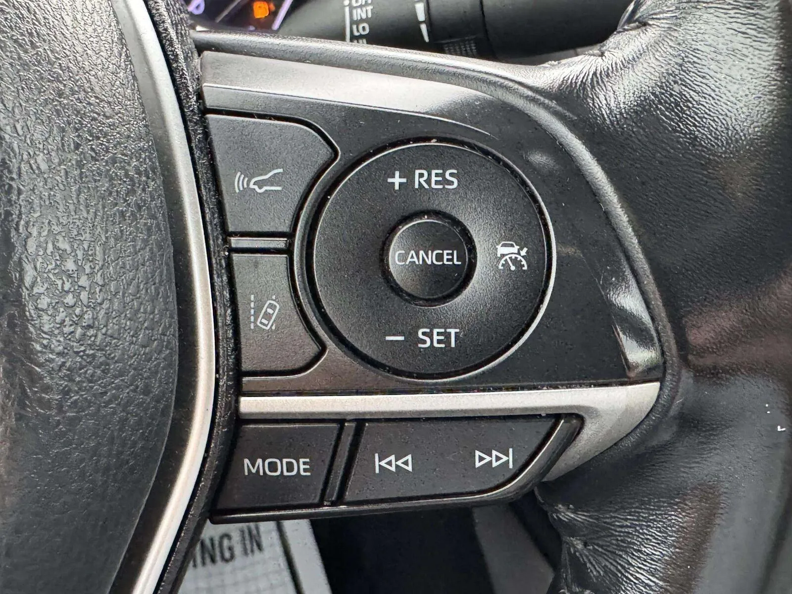 Toyota Camry photo 25