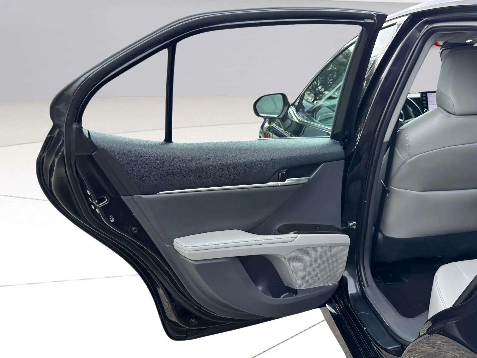 Toyota Camry photo 30