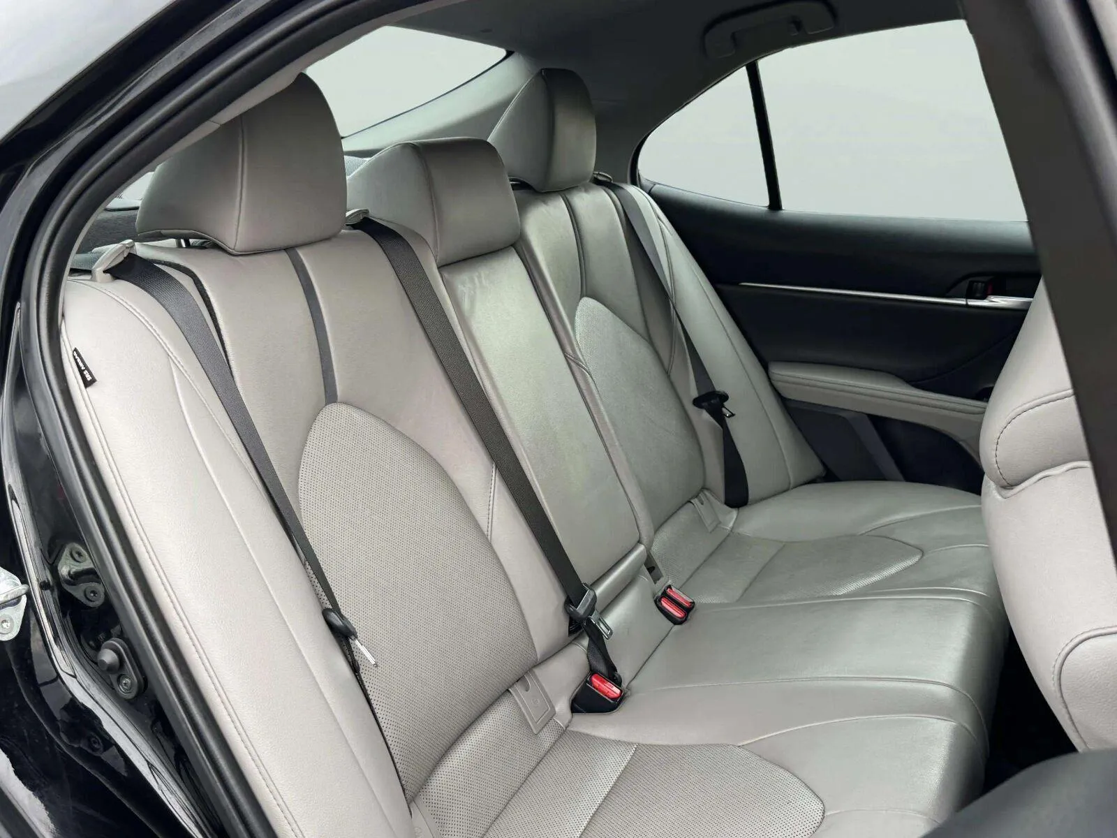 Toyota Camry photo 36