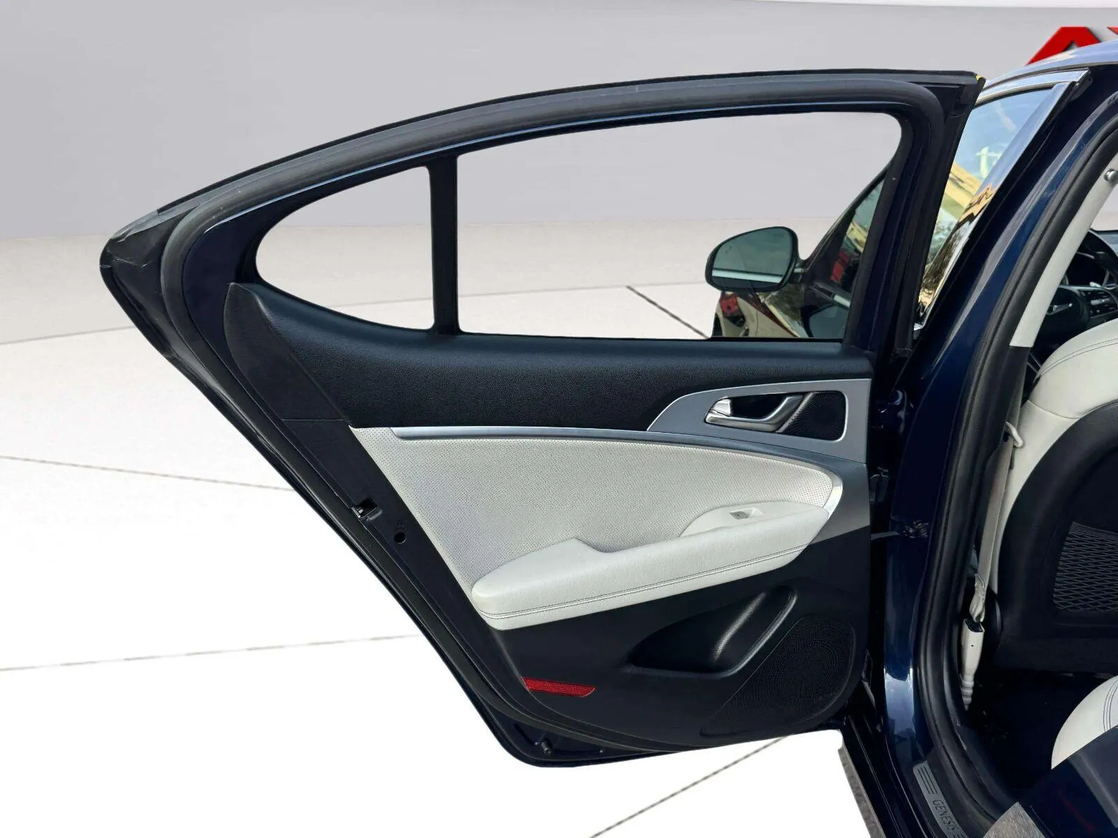 Genesis G70 photo 24