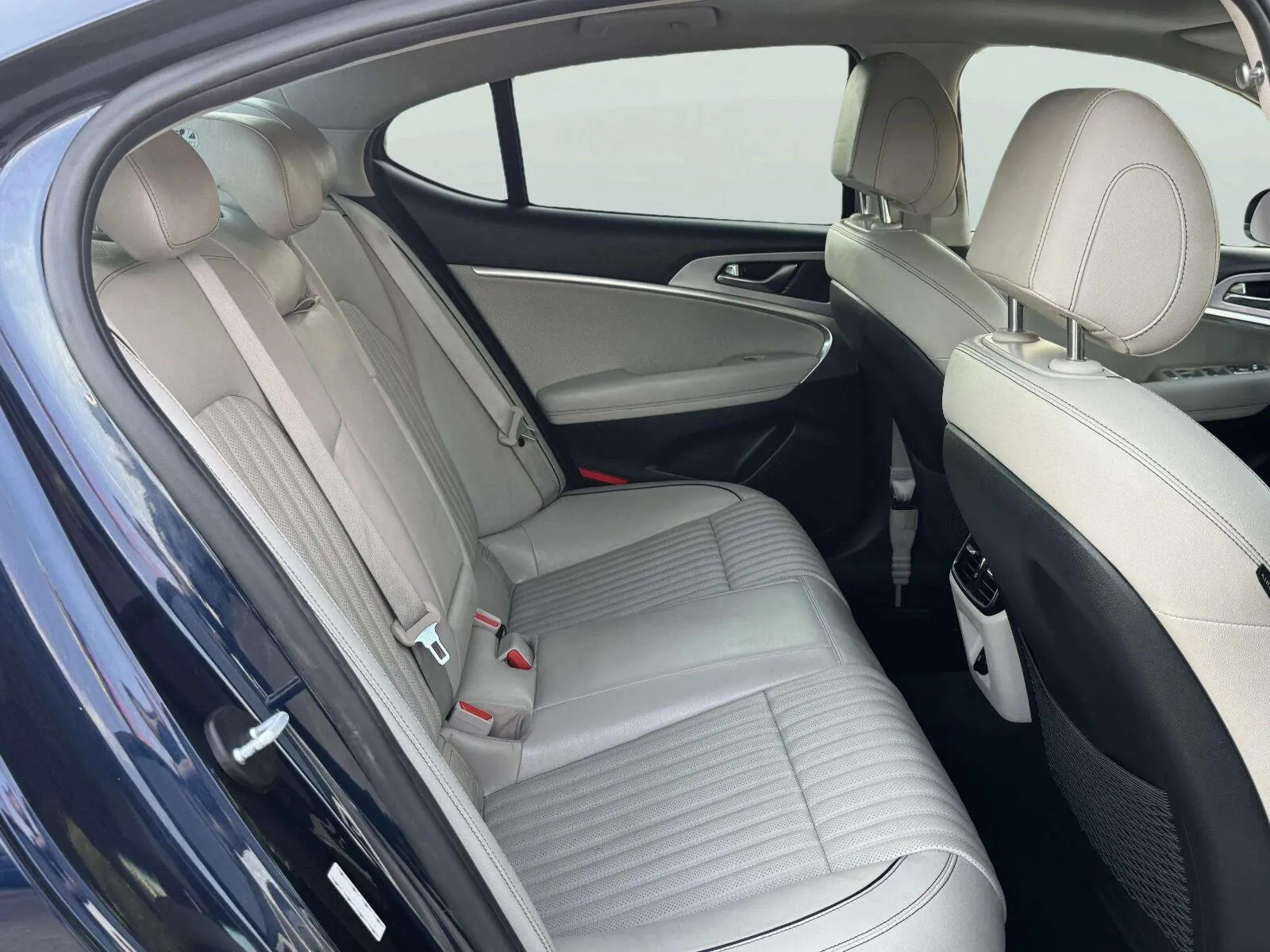 Genesis G70 photo 27