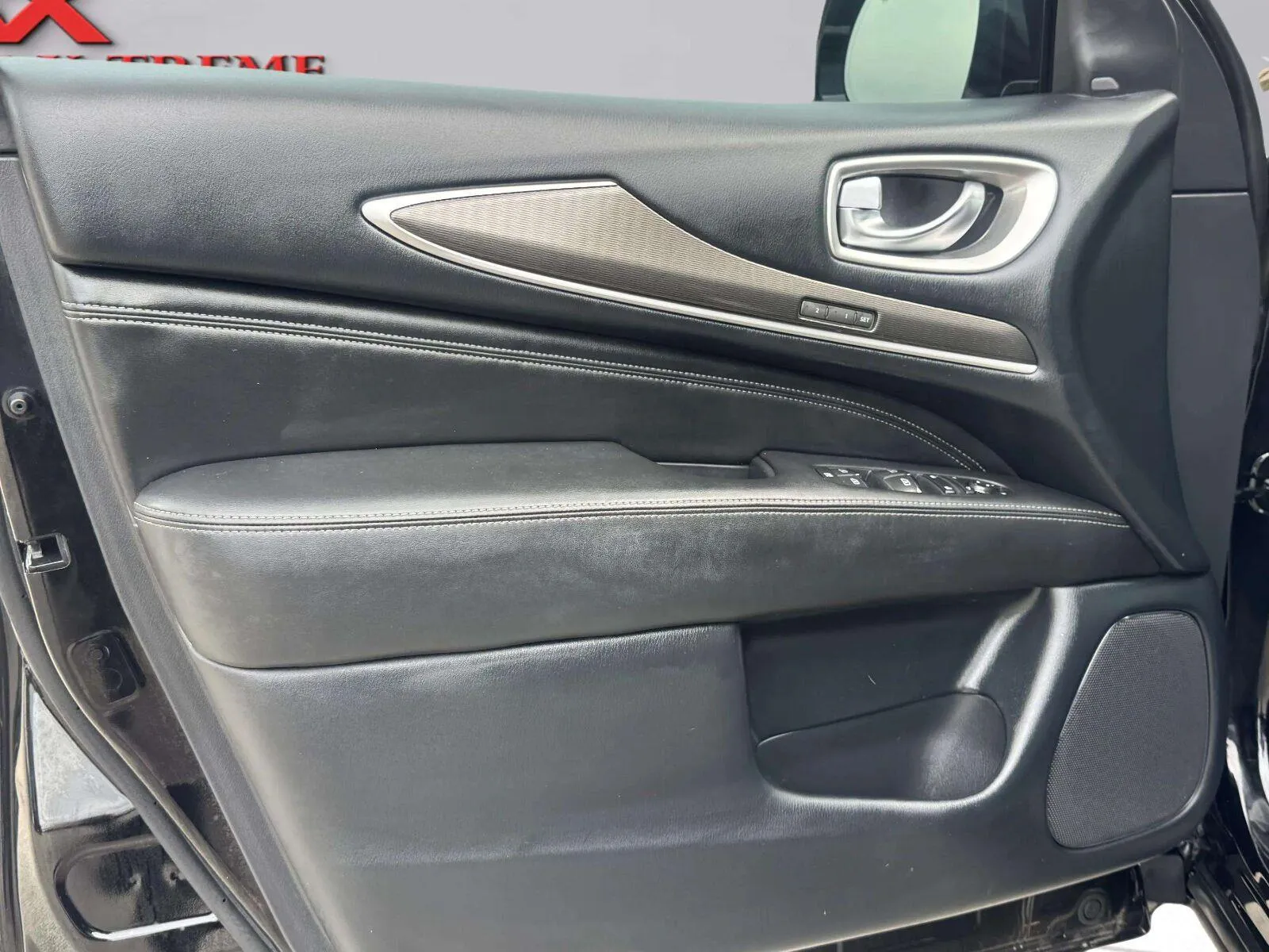 Infiniti QX60 photo 18