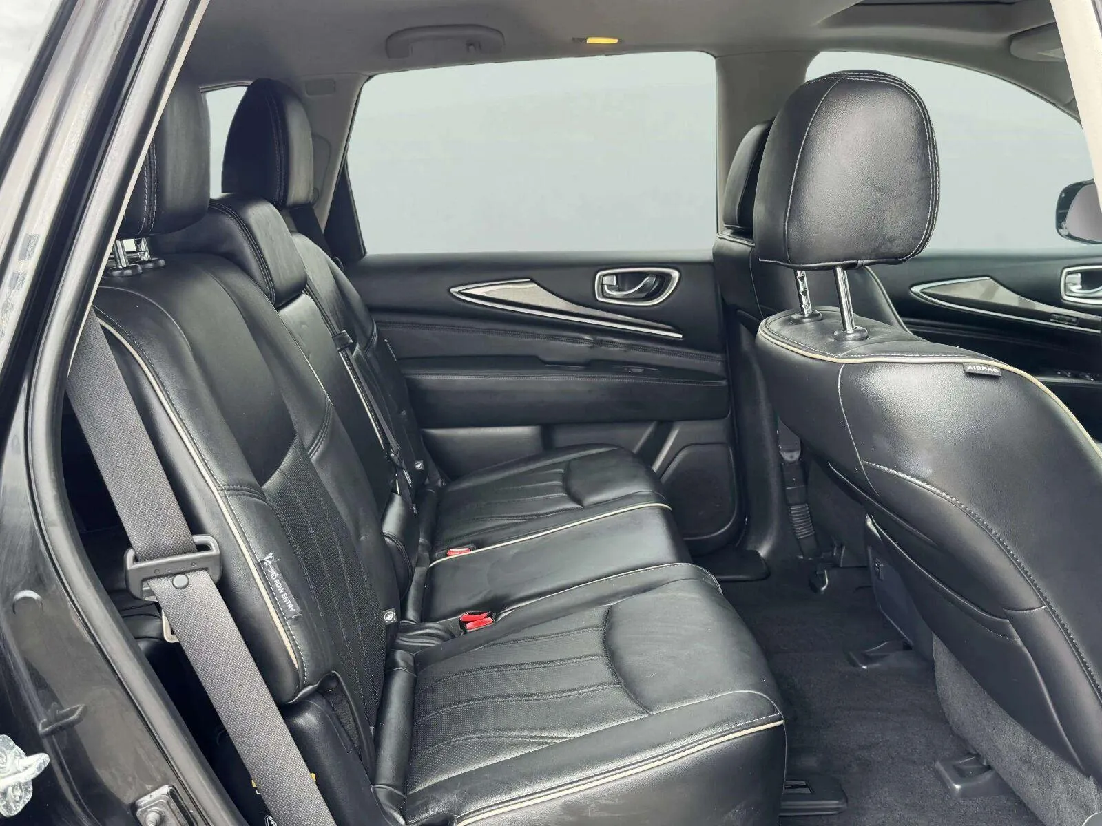 Infiniti QX60 photo 33