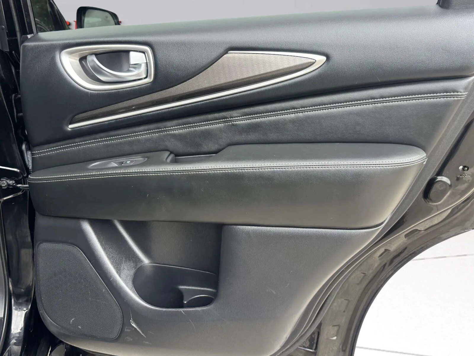 Infiniti QX60 photo 35
