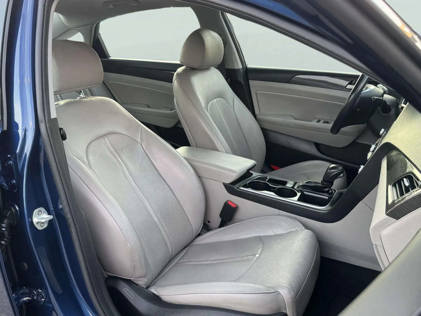 Hyundai Sonata photo 39
